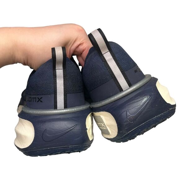 Welcome to my closet! - Picture 8 of 10